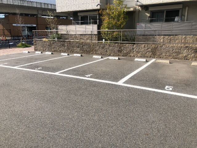 23/25 駐車場