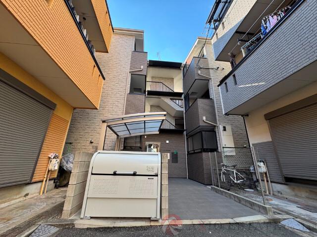 2/30 外観