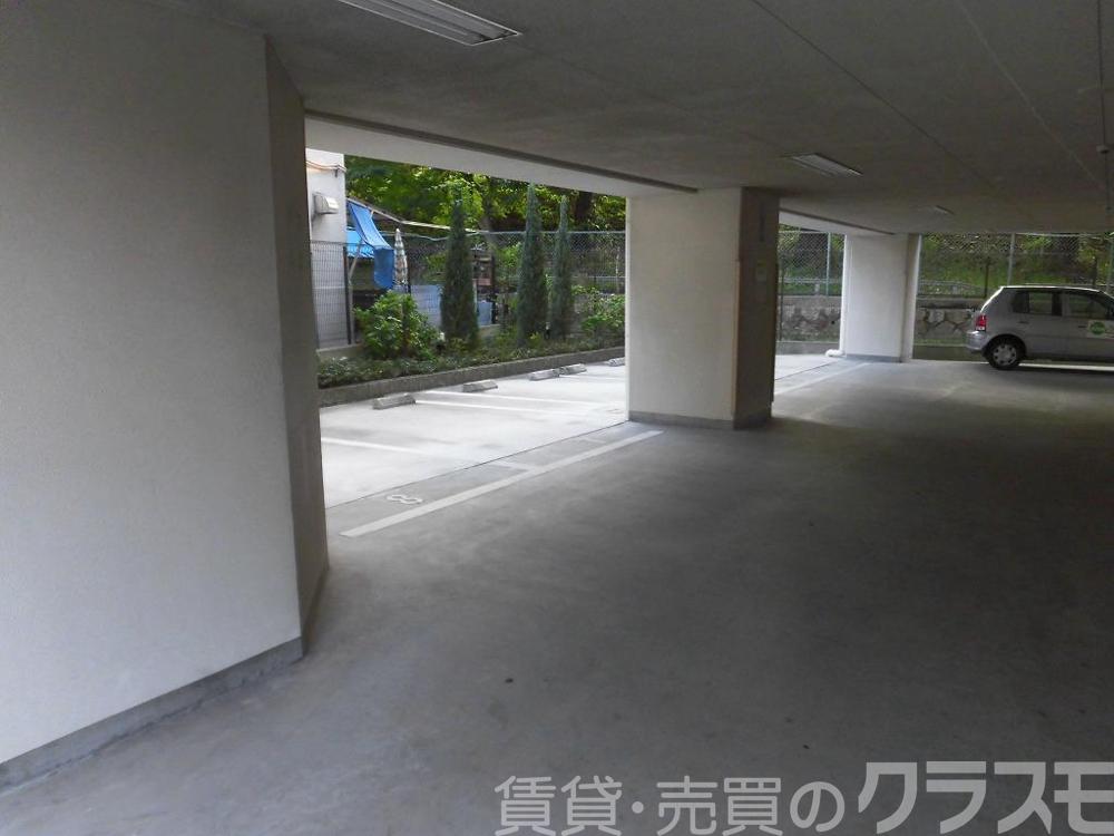 21/30 駐車場