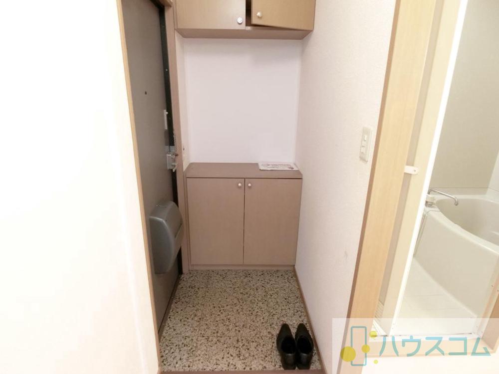 13/30 玄関