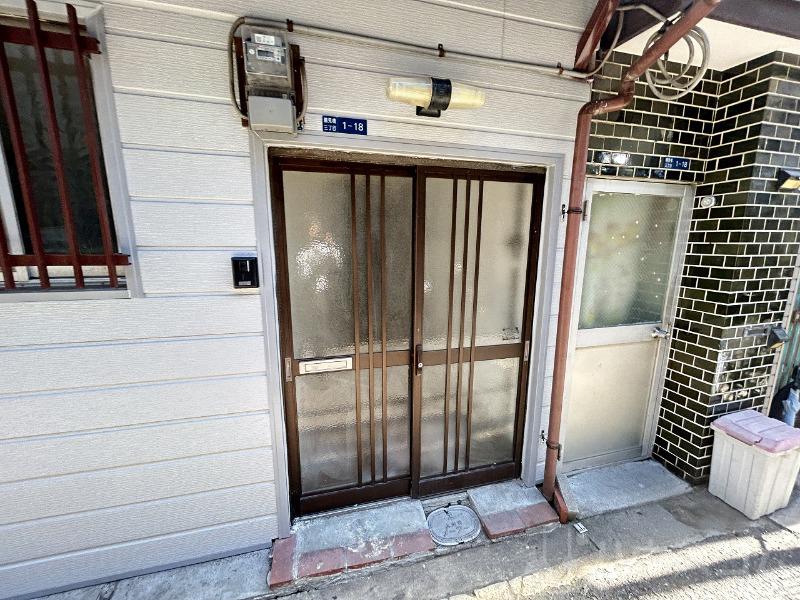 25/30 エントランス