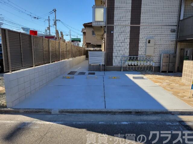 2/7 駐車場