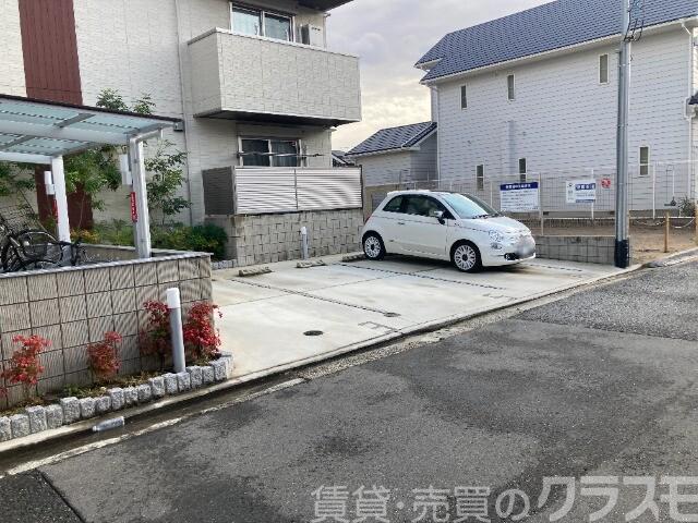 22/30 駐車場