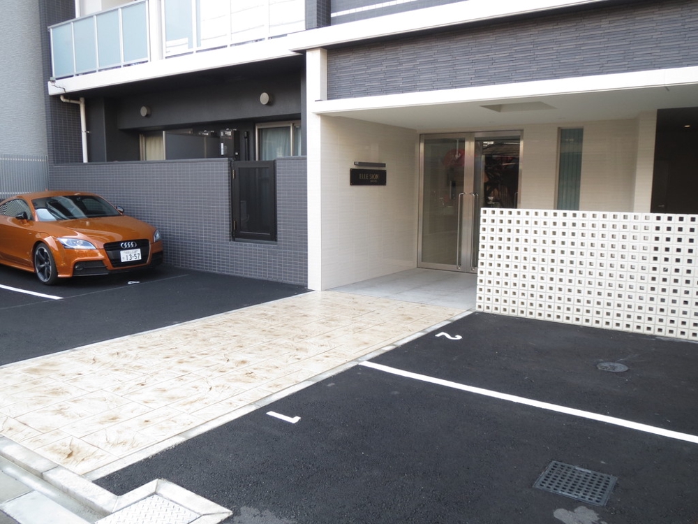 3/4 駐車場