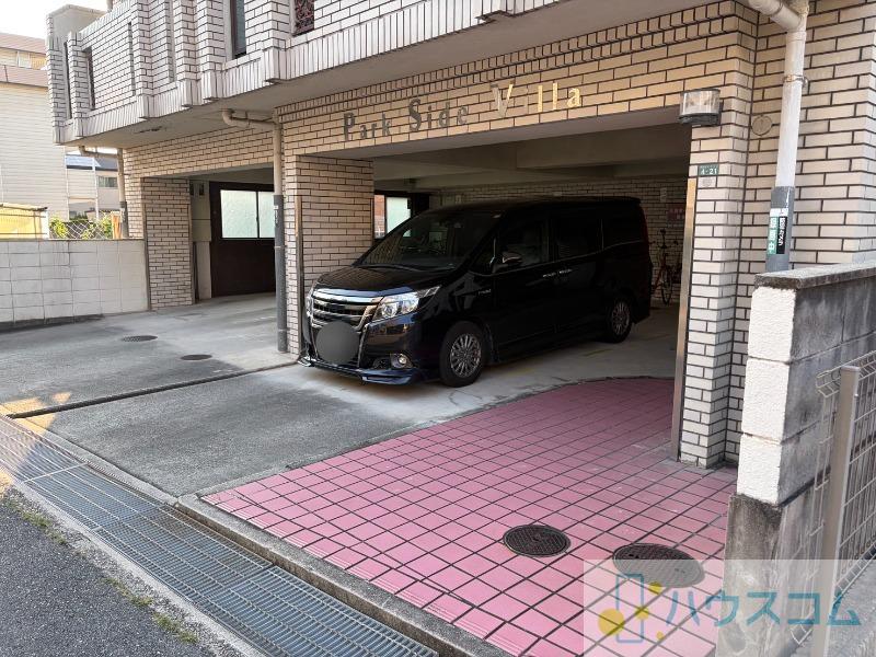 20/28 エントランス