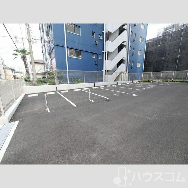 14/19 駐車場