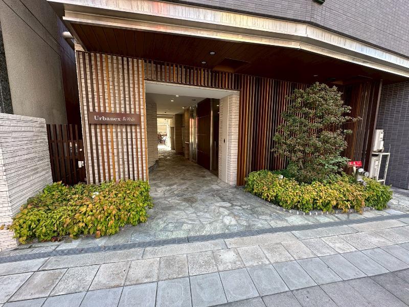 25/30 エントランス