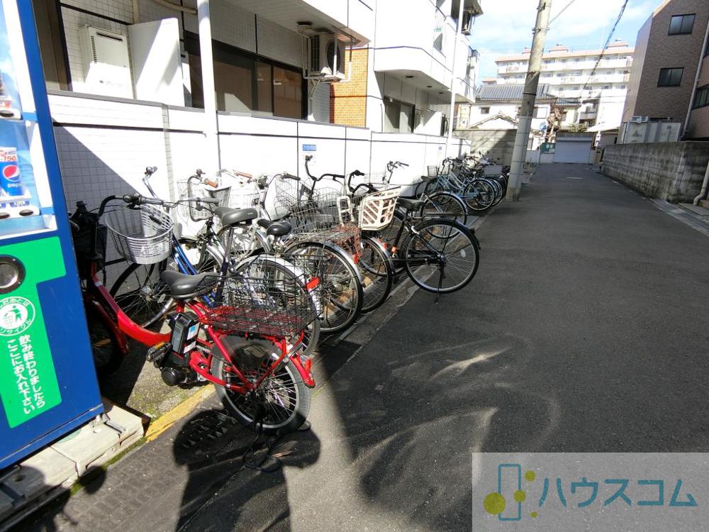 4/7 駐車場