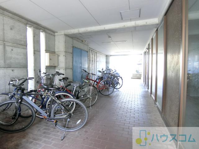 26/30 駐車場