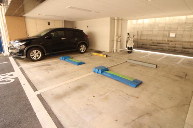 21/30 駐車場