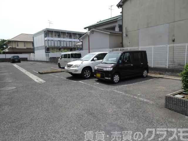 18/30 駐車場