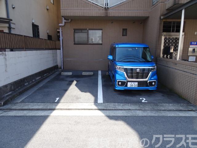 21/30 駐車場