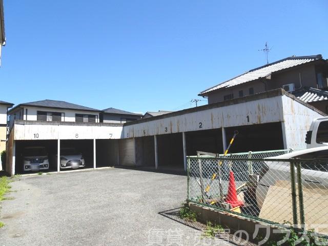 4/13 駐車場
