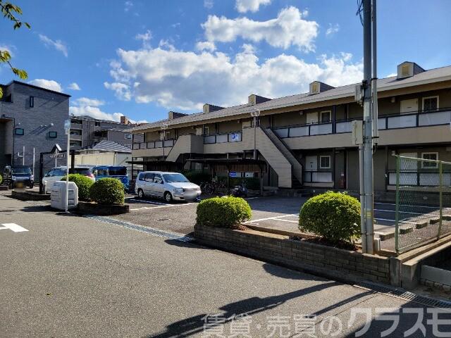 2/7 駐車場
