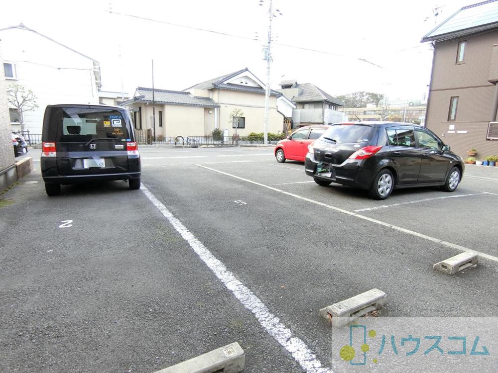 3/7 駐車場