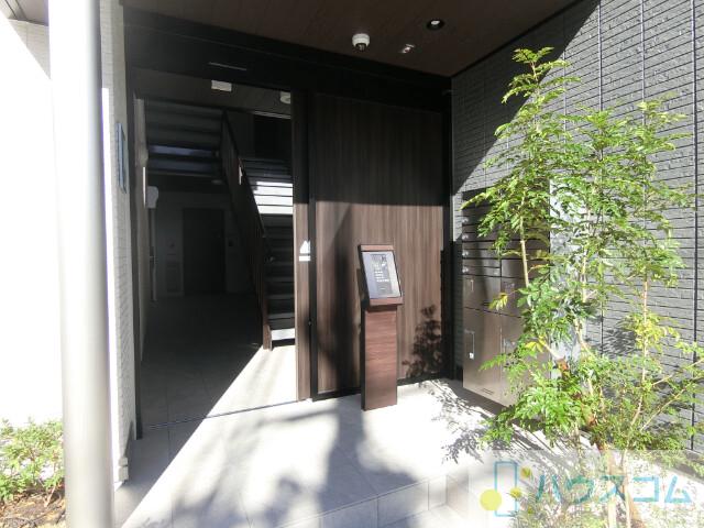 25/30 エントランス