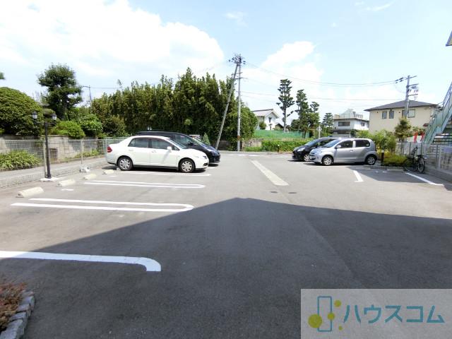 26/30 駐車場