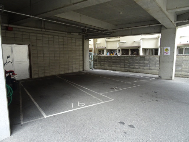 29/30 駐車場
