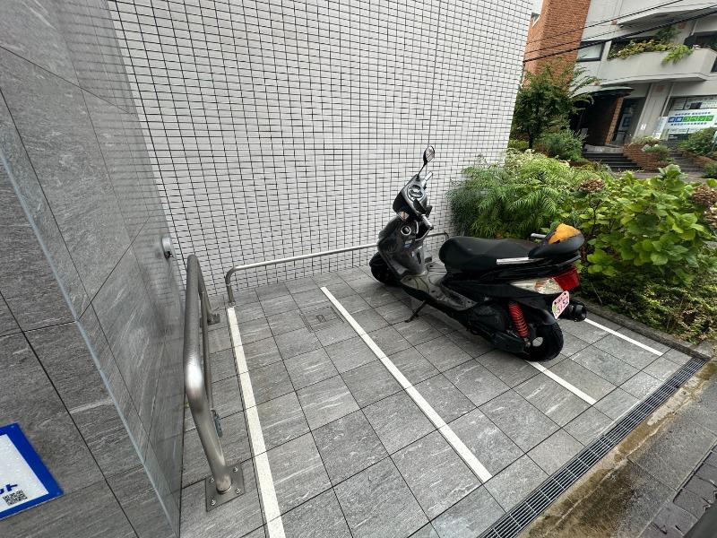 3/6 駐車場