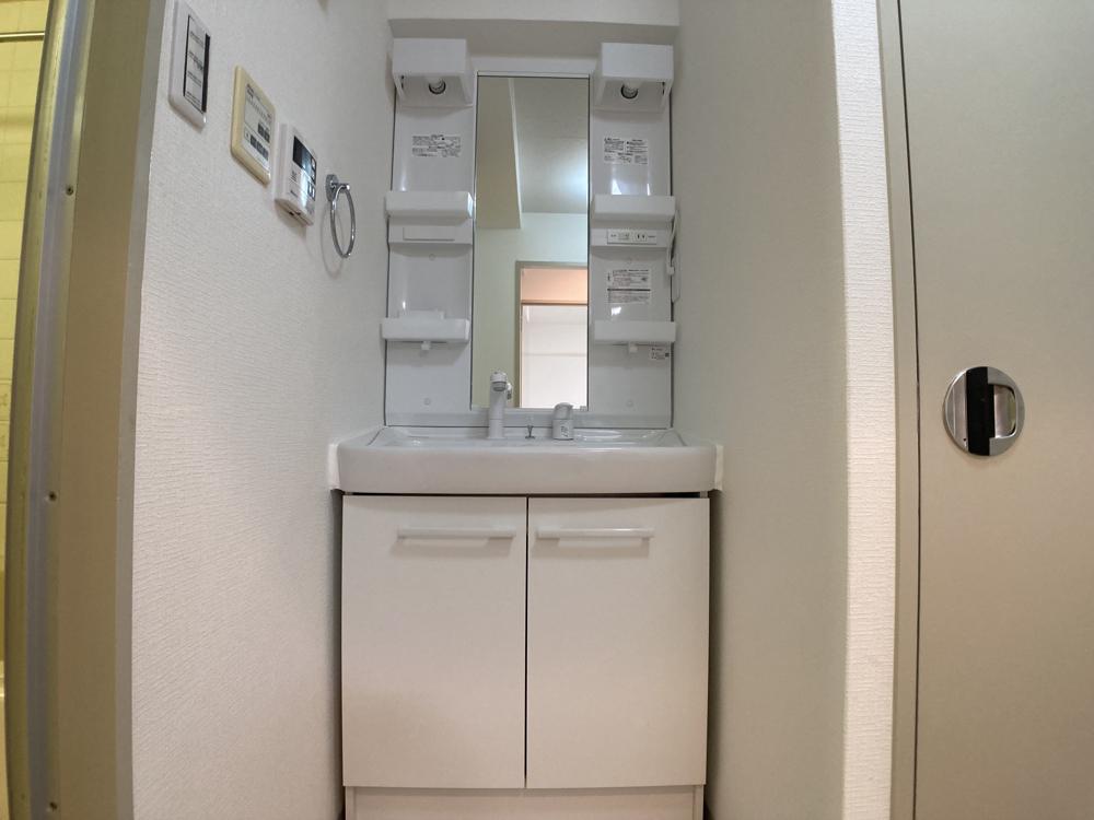 15/30 洗面