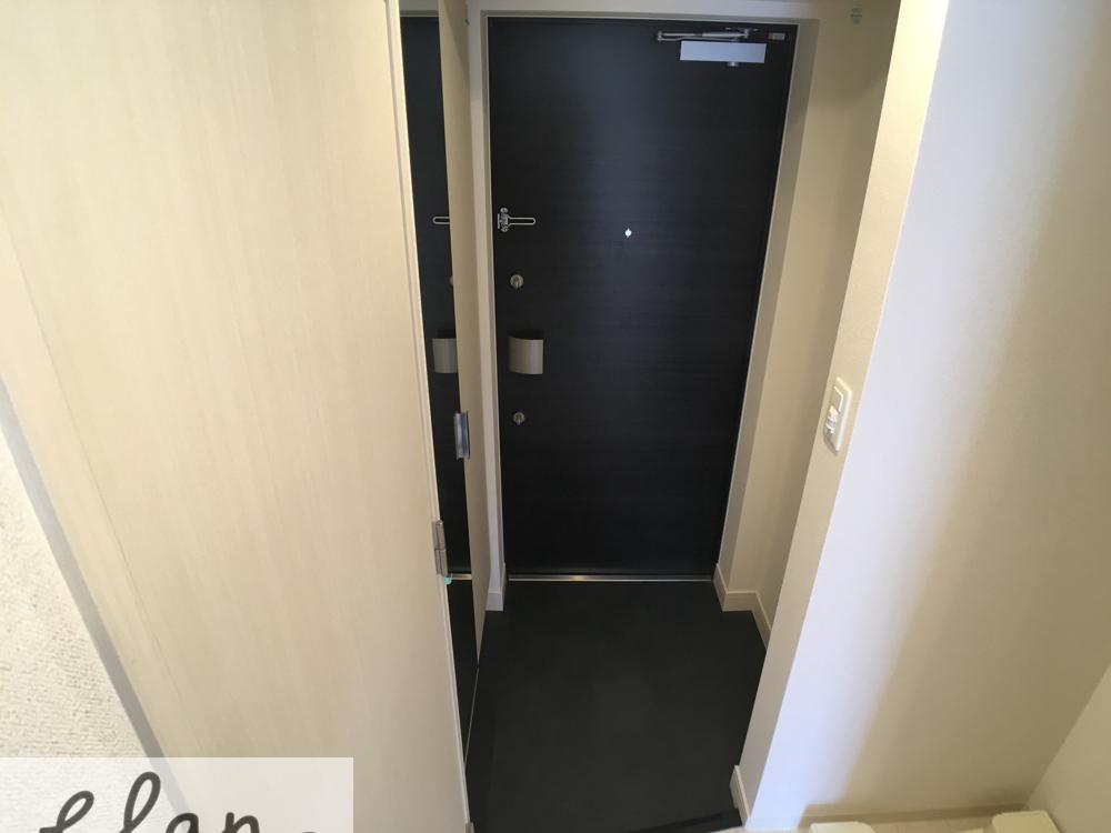 13/30 玄関